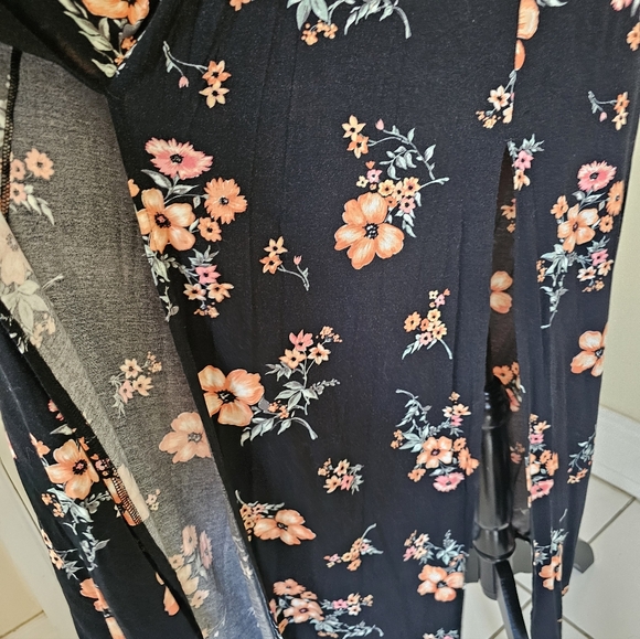 Floral Off the Shoulder Black Maxi Dress - Picture 10 of 16